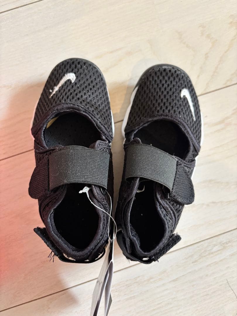 【新品未使用】NIKE エアリフト　キッズ