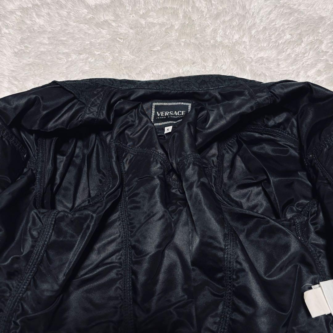 極希少 ヴェルサーチ クロップド丈 短丈 ジャケット レース メデューサ 黒