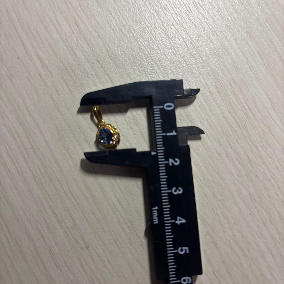 k18 サファイア　ペンダントトップ