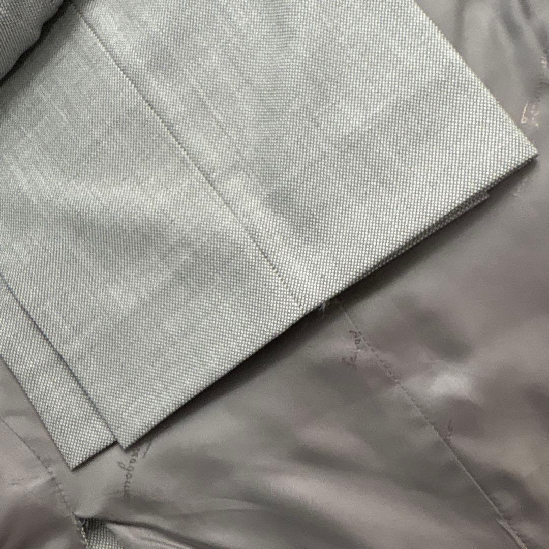 Salvatore Ferragamo ベージュ ビジネススーツ