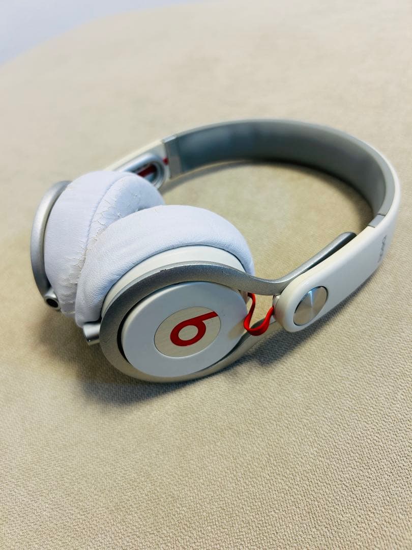 beats mixr ヘッドホン　ホワイト
