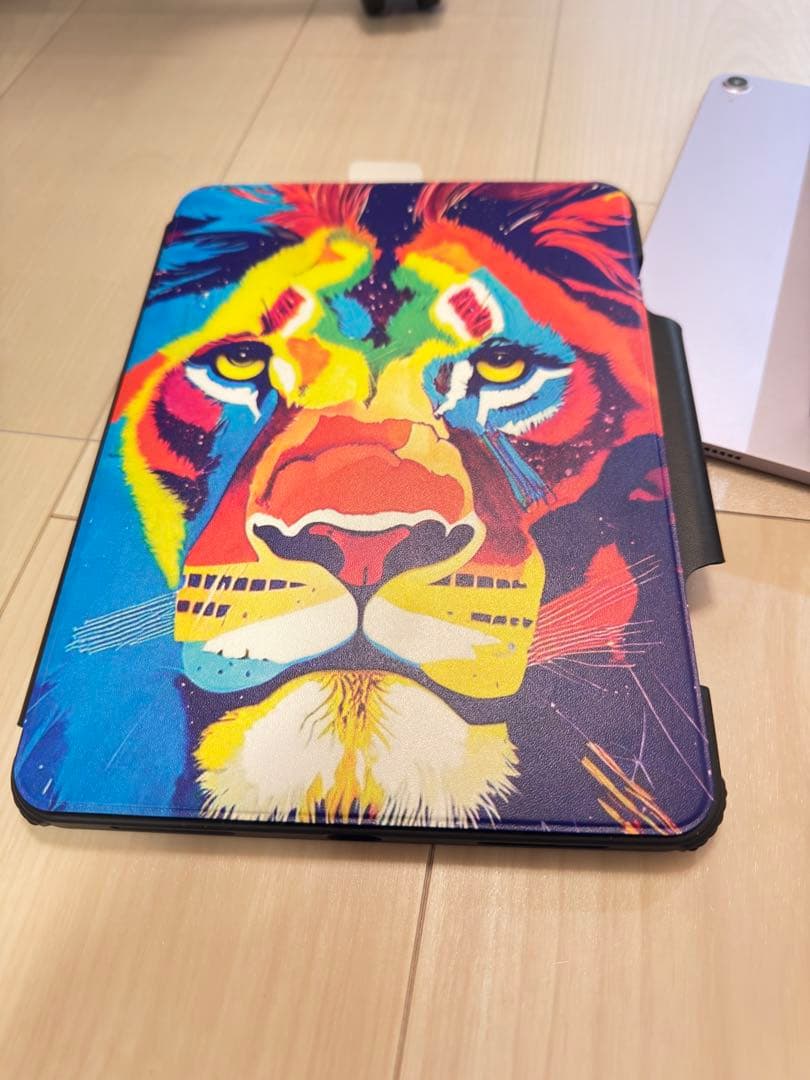 iPad Air M3 11インチ128㎇パープル　CASETiFYのケース付き