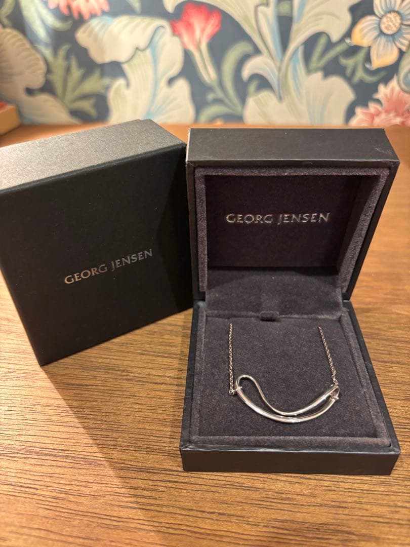   INFINITY シルバー ネックレス