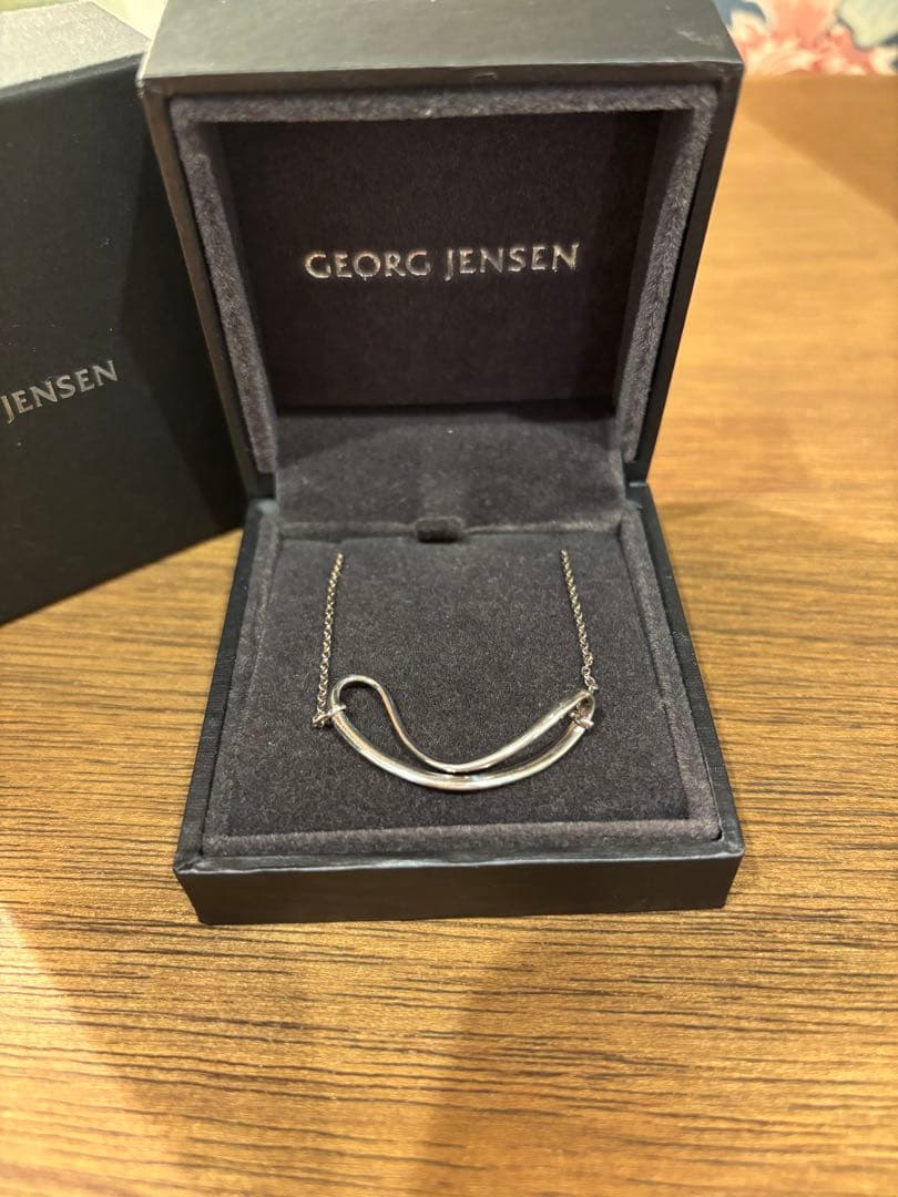   INFINITY シルバー ネックレス