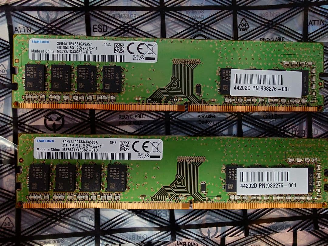 SAMSUNG DDR4-2666V 16GB(8GB×2）PC4 メモリ③
