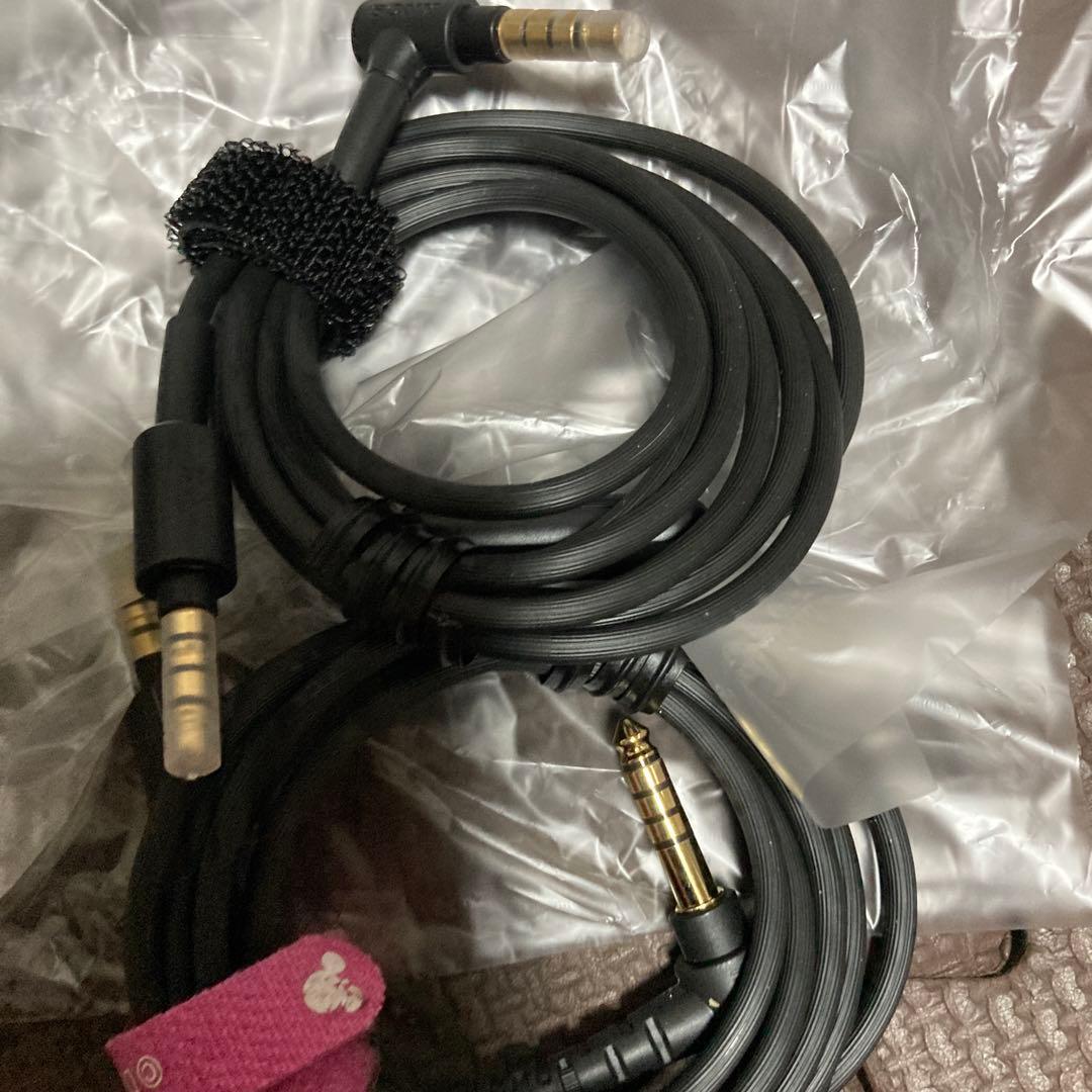 【ほぼ未使用品】ソニー MDR-1AM2-B ステレオヘッドホン ブラック、