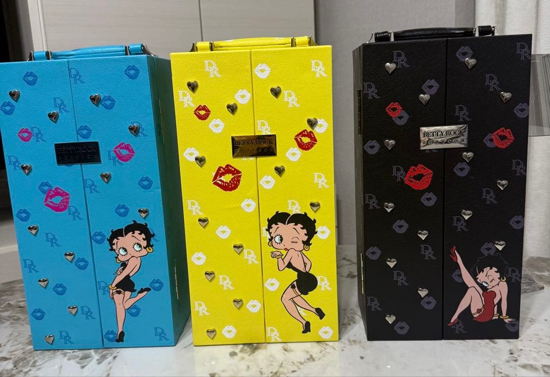 ディーロックベティシャンパン空瓶と箱3セット