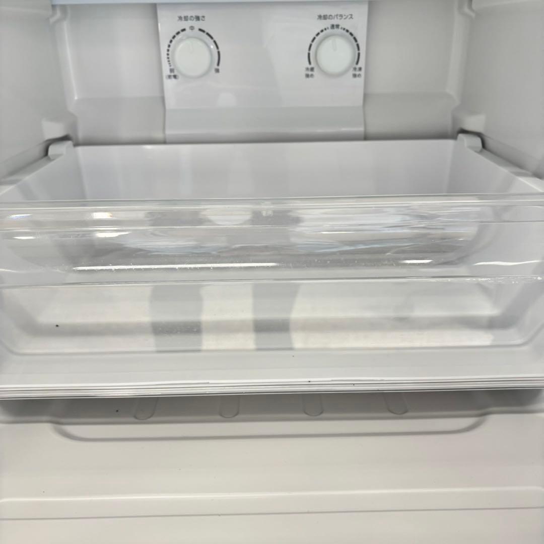 559 大人気モデル　冷蔵庫　小型　一人暮らし　半年保証付　洗濯機も有　庫内美品