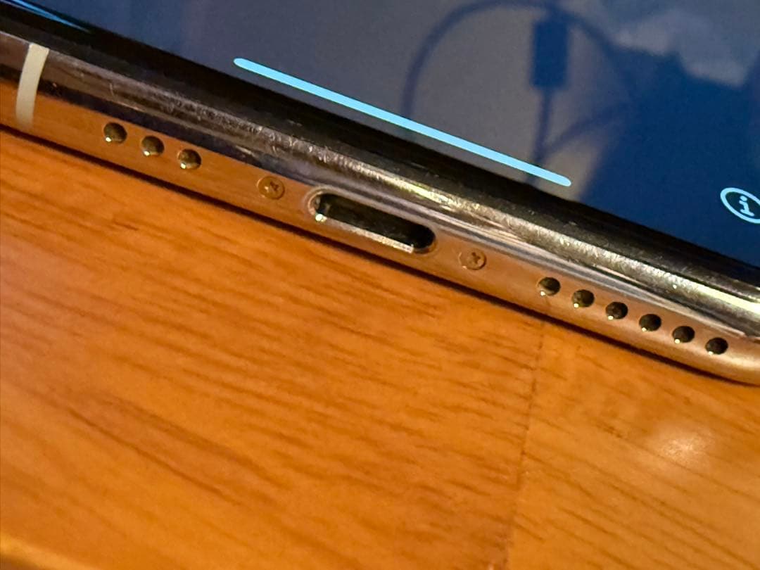 iPhone 11 Pro 256GB シルバー SIMフリー 動作良好