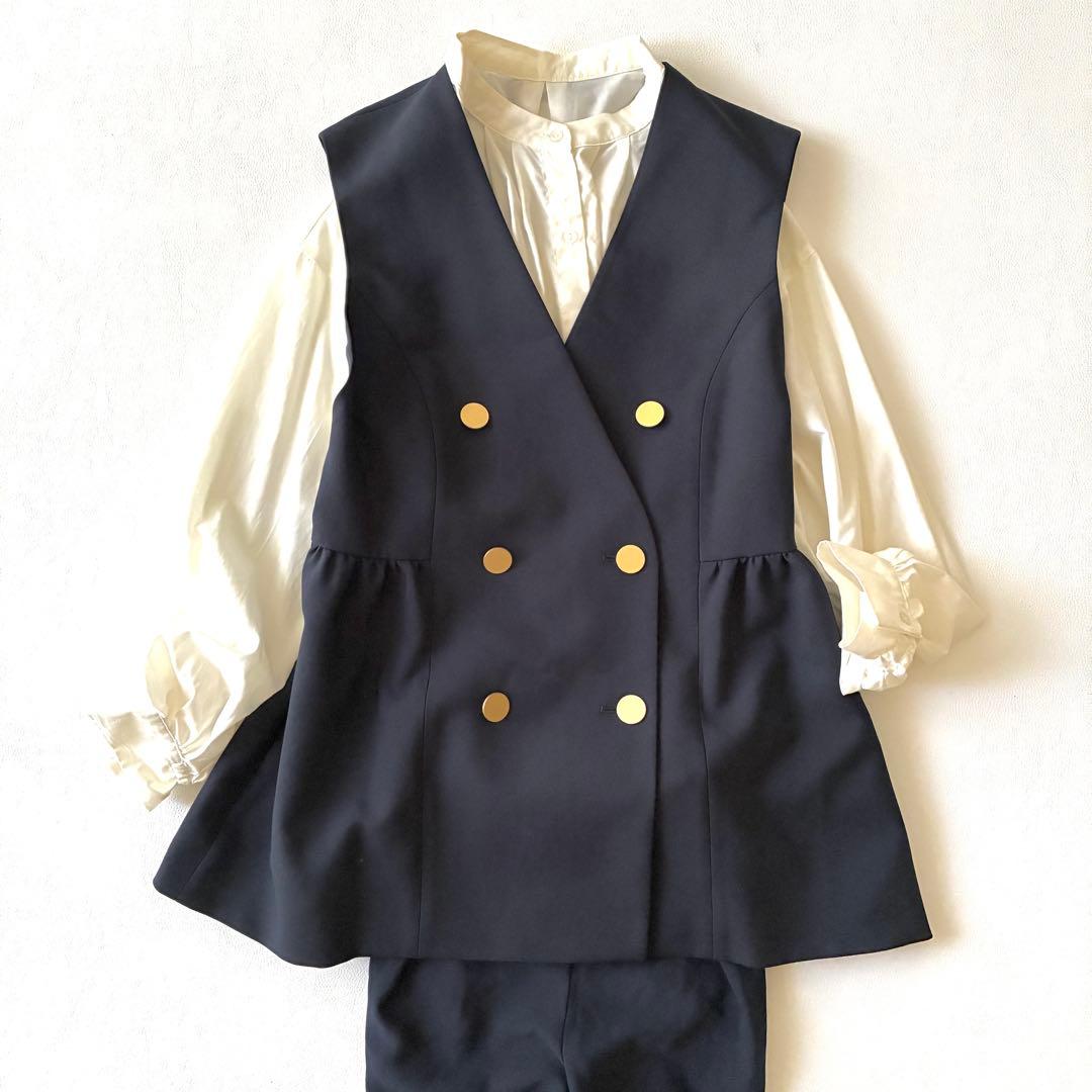 【美品】ティアラ　洗えるペプラムジレ　ネイビー　金ボタン　フォーマル　ベスト