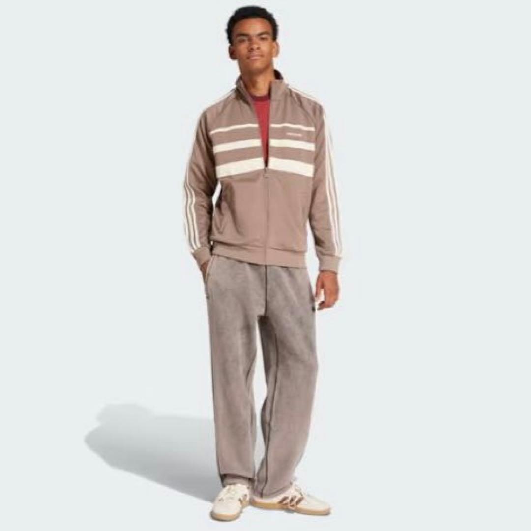 タグ付き【未使用品】販路限定 FIRST TRACKファースト トラック トップ