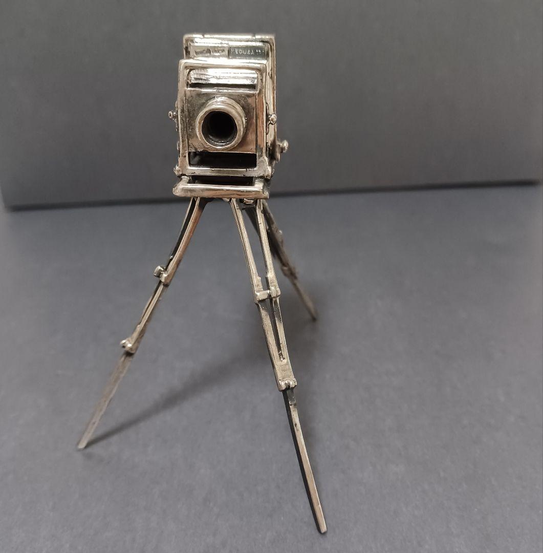 アンティークカメラ　脚立付き　ミニチュア　銀製　シルバー　レア物