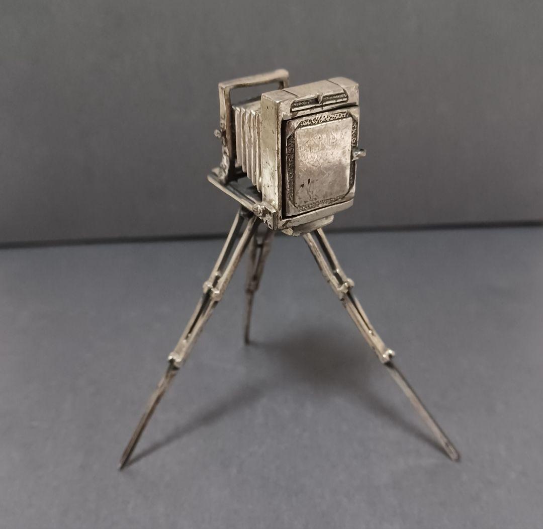 アンティークカメラ　脚立付き　ミニチュア　銀製　シルバー　レア物