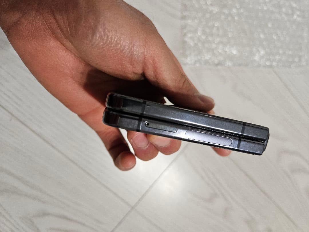 週末ゲリラ割　Galaxy　FLiP5 SIMフリー　残債無　国内版　512ギガ