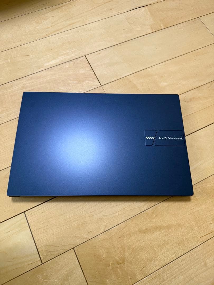 ほぼ新品　ASUS VivoBook15 15.6インチ