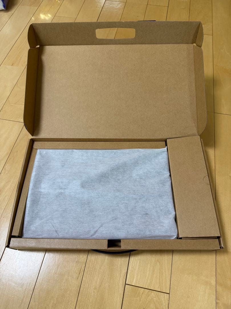 ほぼ新品　ASUS VivoBook15 15.6インチ