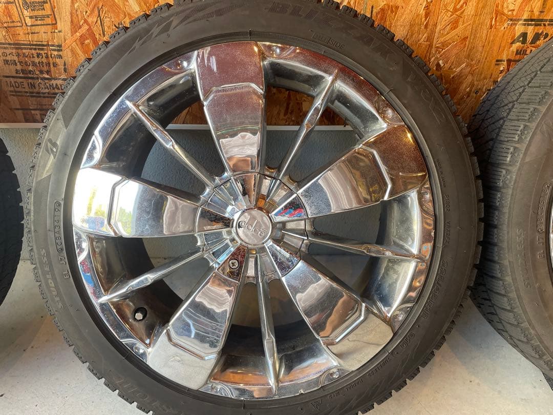 225 45 18 スタッドレスタイヤ ブリザック　dolce DC2