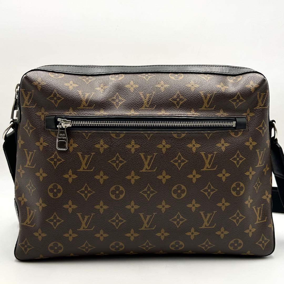 ルイヴィトン モノグラム マカサー メンズ ショルダーバッグ 斜めがけ