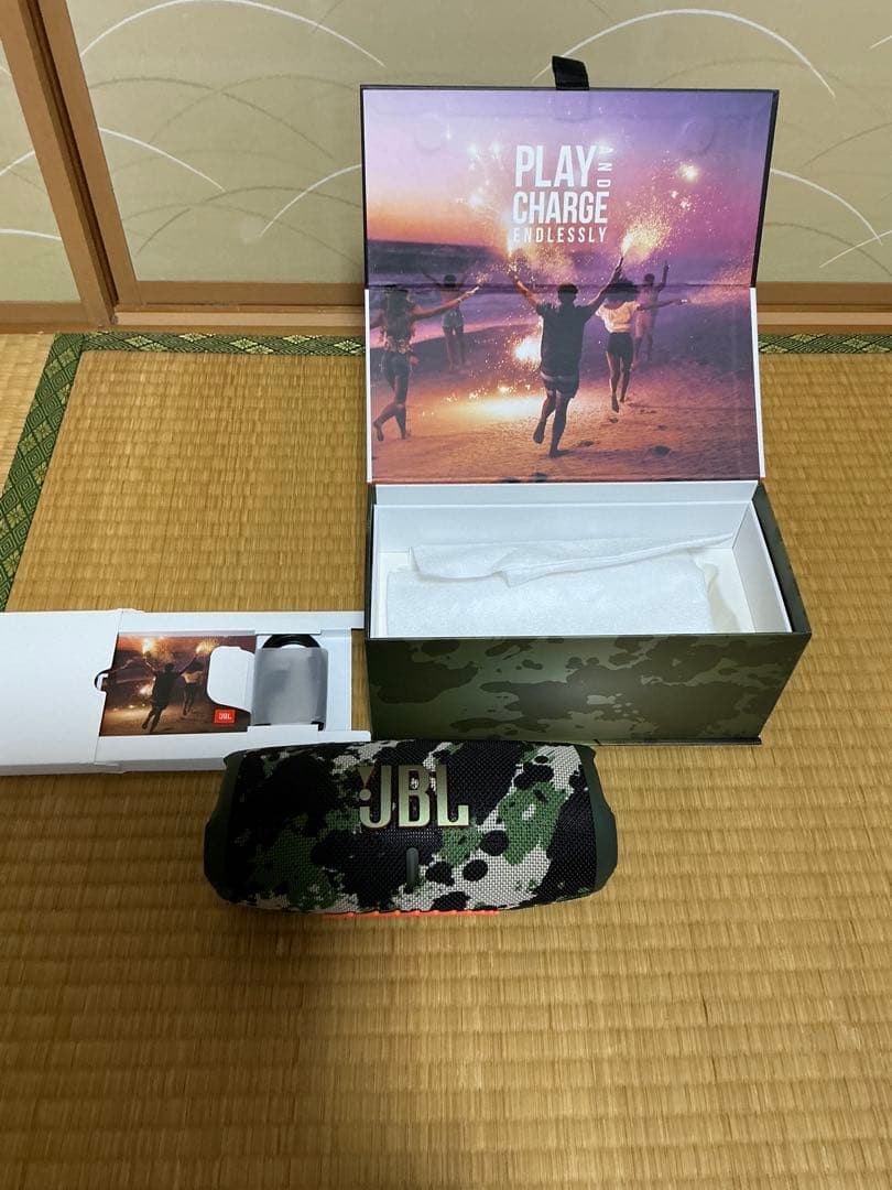 JBL charge5 スクワッド