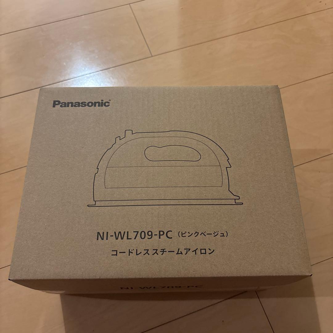 Panasonic コードレススチームアイロン NI-WL709-PC