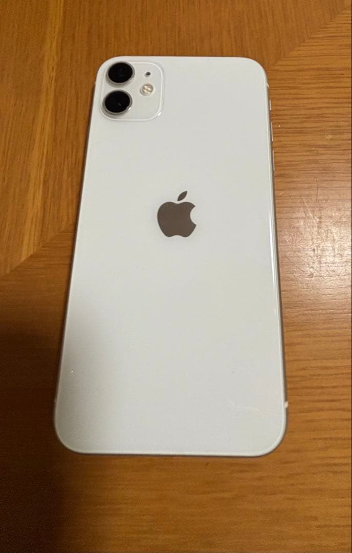 Apple iPhone 11 本体 バッテリー80%