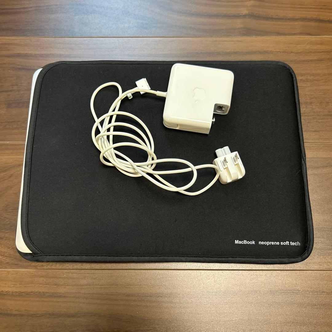 Apple MacBook Air 13インチ Core i5 2013-14製