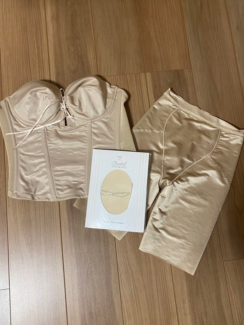 bloom LUXE ビスチェ（G70）&ガードル&ストッキング