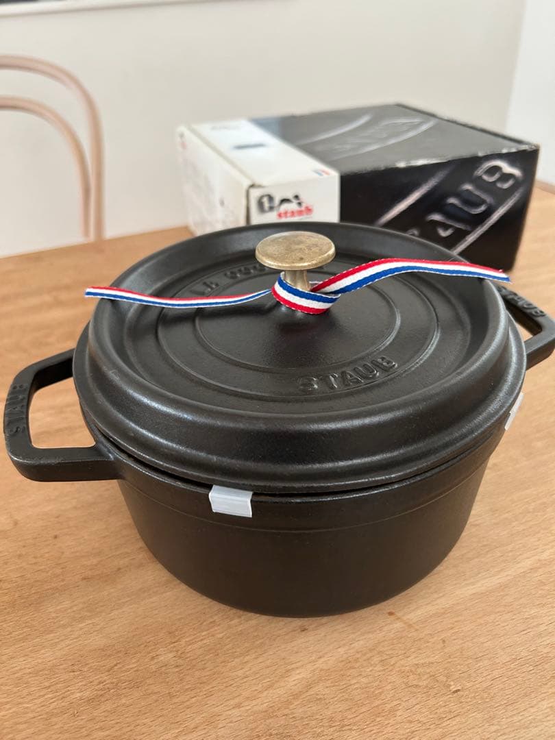 STAUB 22cm ストウブ ココット ラウンド　ブラック