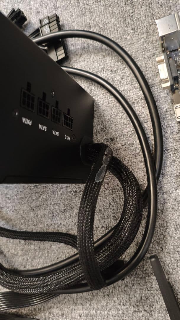 PCパーツ一式 Core i5-12400、DDR4メモリ32GBなど