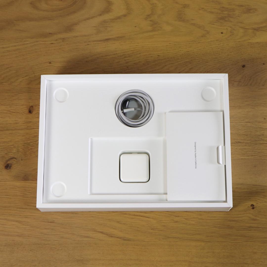 MacBook Air M2 10コア 8GB 512GB 13 スペースグレイ