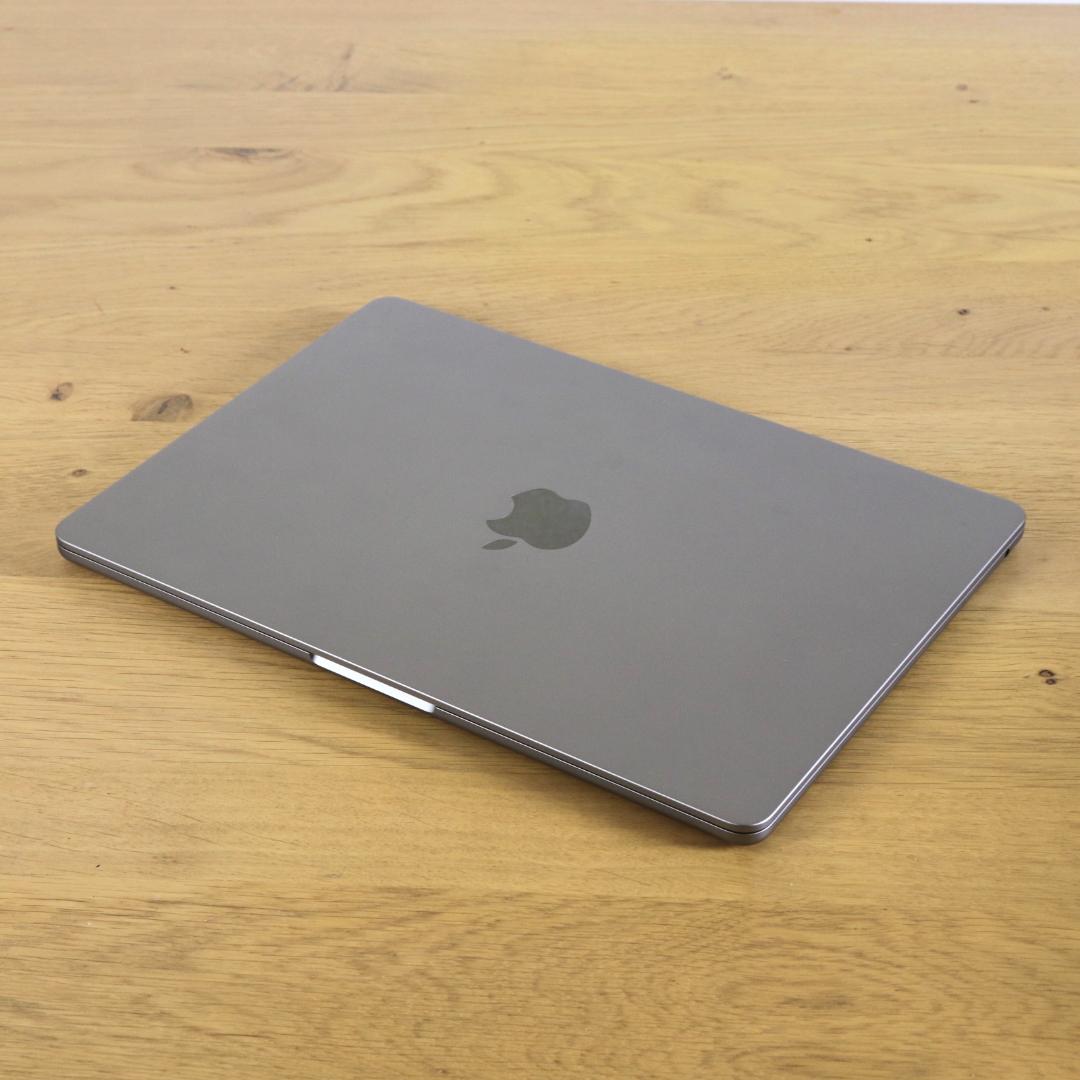 MacBook Air M2 10コア 8GB 512GB 13 スペースグレイ