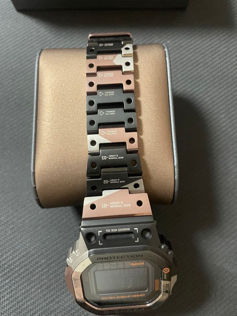 カシオ G-SHOCK 電波時計 GMW-B5000TVB-1JR TI