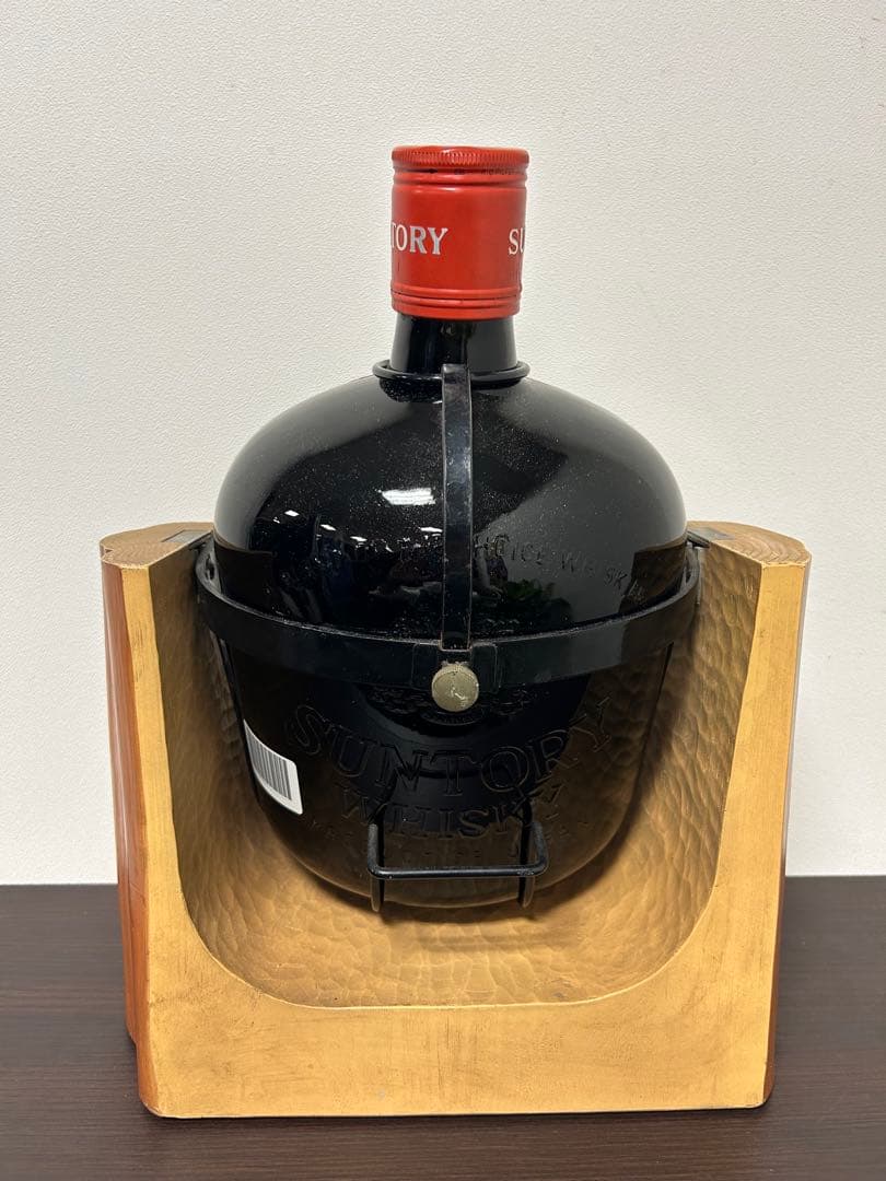 【9月値引】VERY RARE OLD SUNTORY WHISKY 台座付き