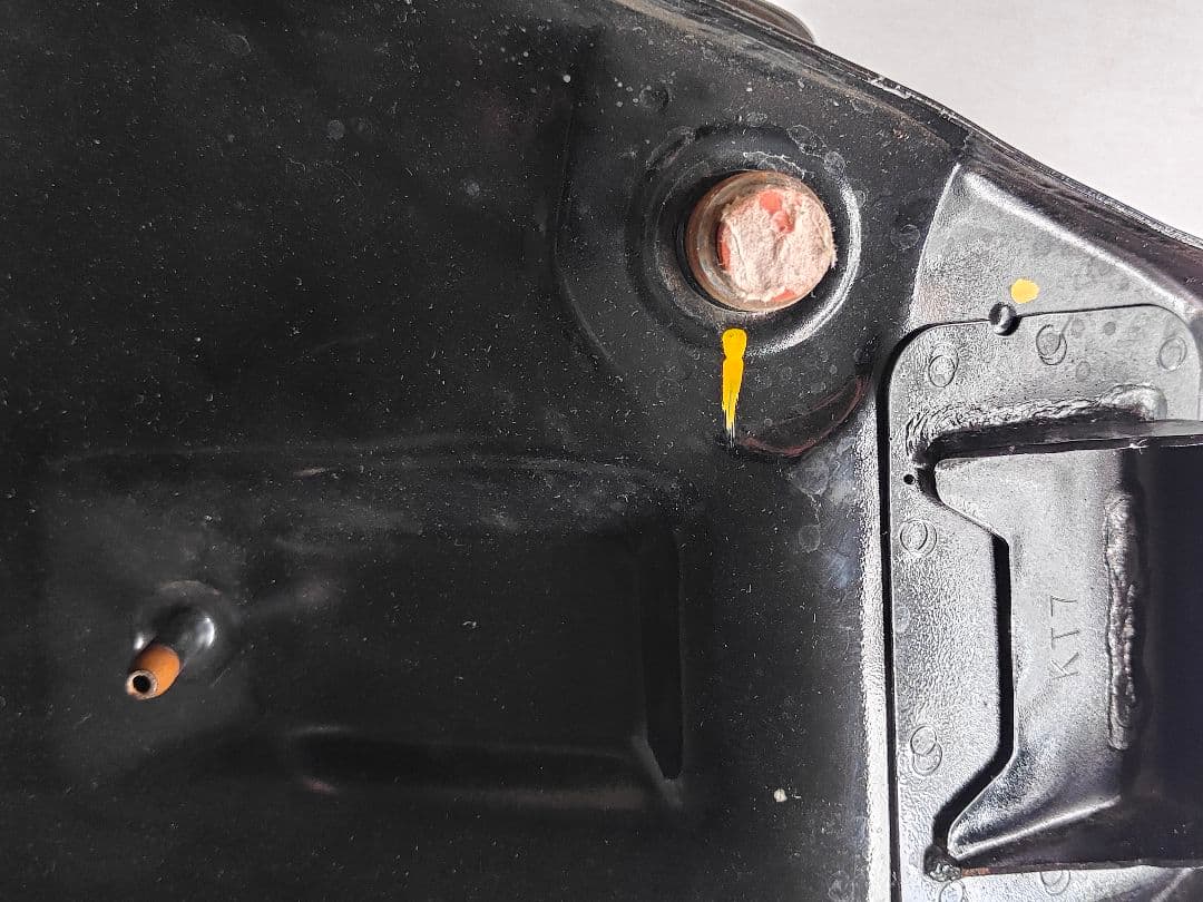 ホンダCBR250F　MC14型　FG　フューエル　タンク　ホンダ　新品　純正品