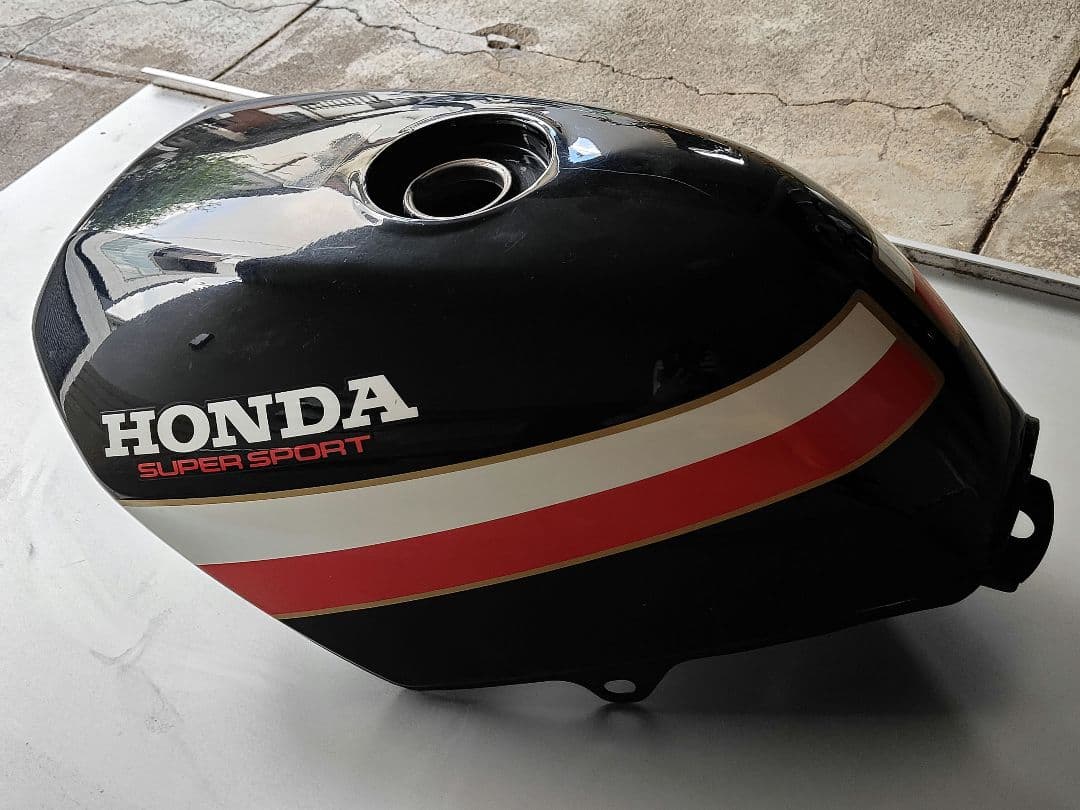 ホンダCBR250F　MC14型　FG　フューエル　タンク　ホンダ　新品　純正品