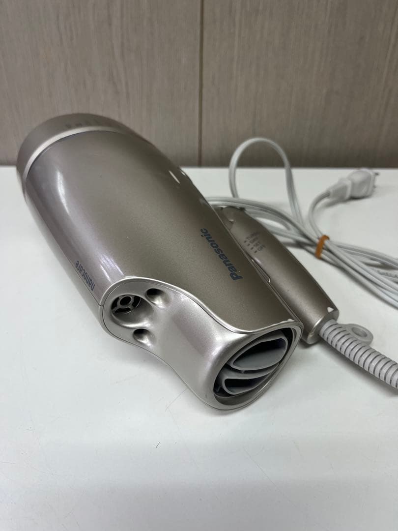 22年製 Panasonic ヘアドライヤー　EH-na9g