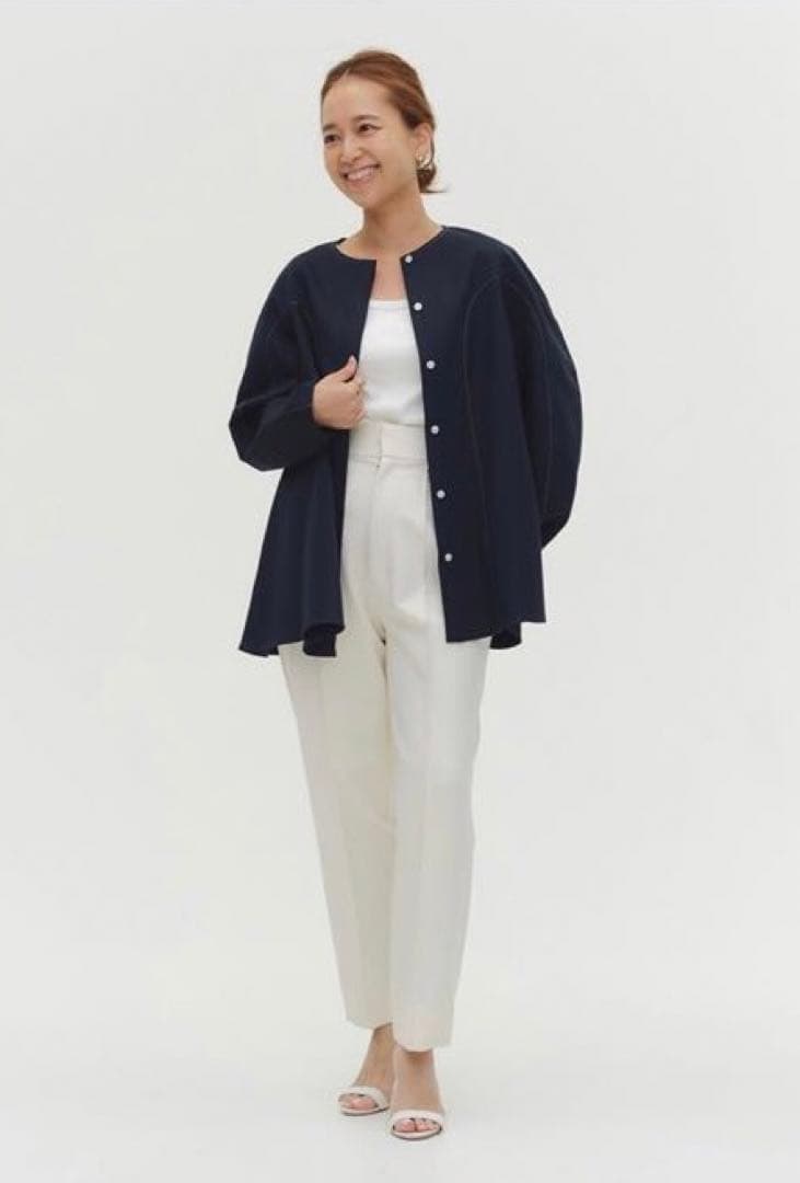 Yori ヨリ 高密度ストレッチフレアブラウス　ジャケット