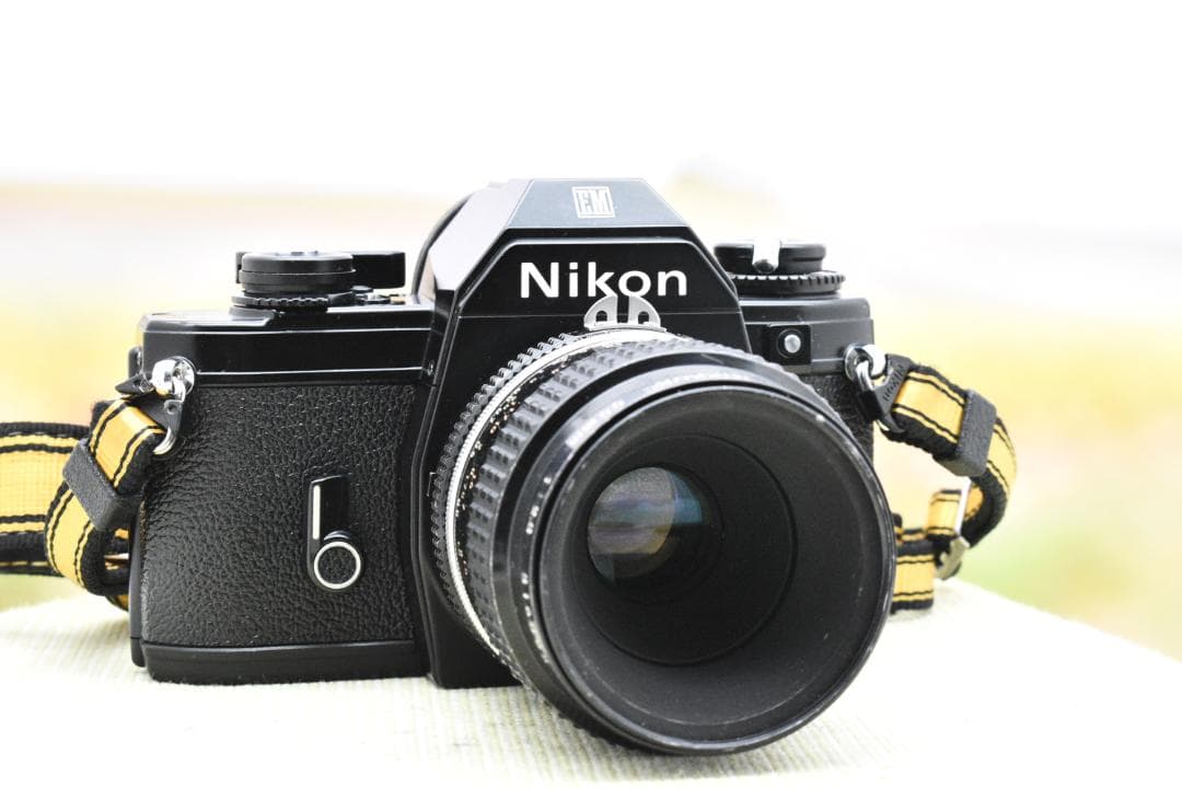 【整備済】 Nikon EM + Micro-NIKKOR 55mm F2.8