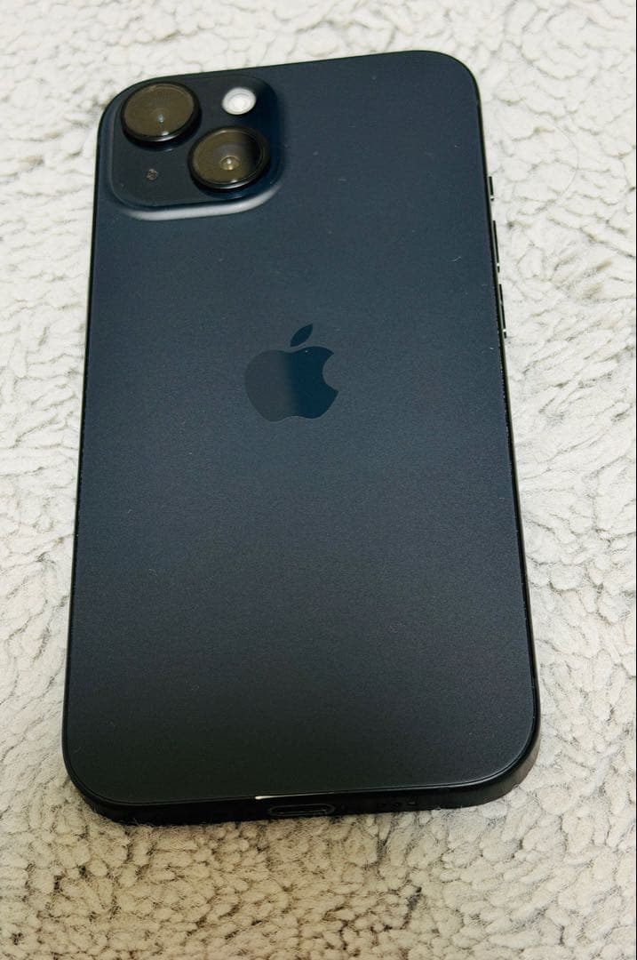 【美品】iPhone15 128GB ブラック