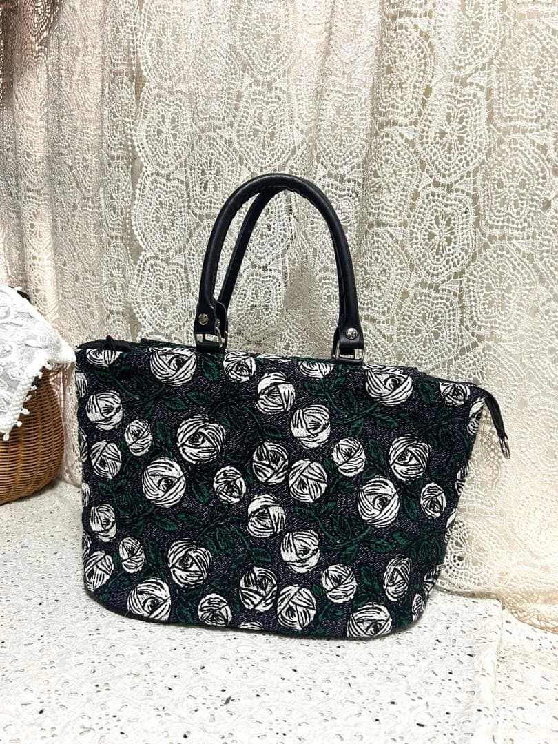 ミナペルホネンハンドメイド　rosyネイビー　本革持ち手，楕円底トートL