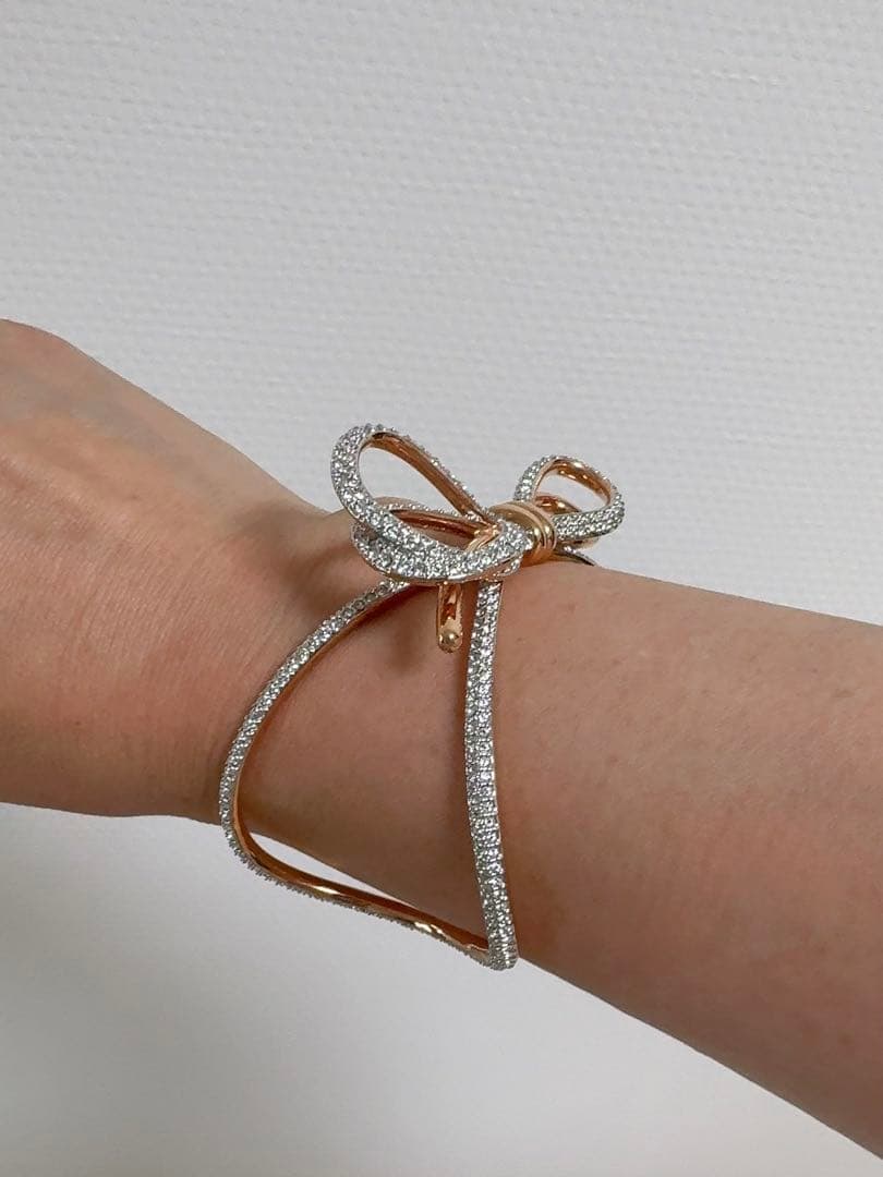 SWAROVSKI スワロフスキー リボン バングル♡