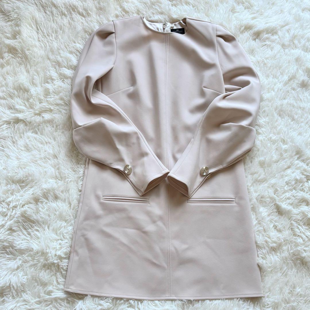 エリザベッタ フランキ　ワンピース　イタリア製　ロゴ金ボタン　ピンクベージュ