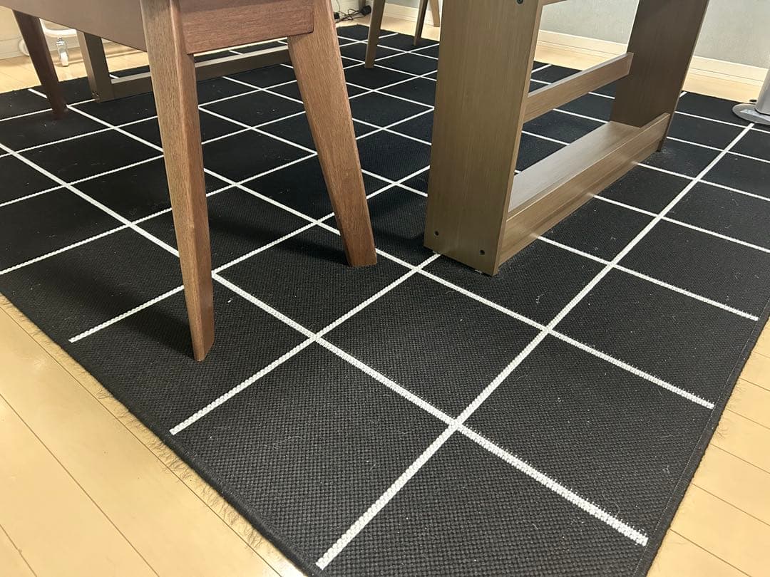 【い様】レア　IKEA／イケアSVALLERUP／スヴァレルプ ラグブラック