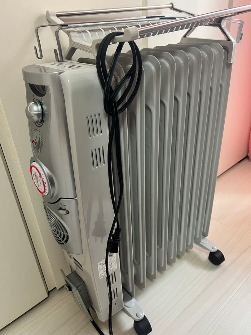 グレー オイルヒーター ハンガーラック付き