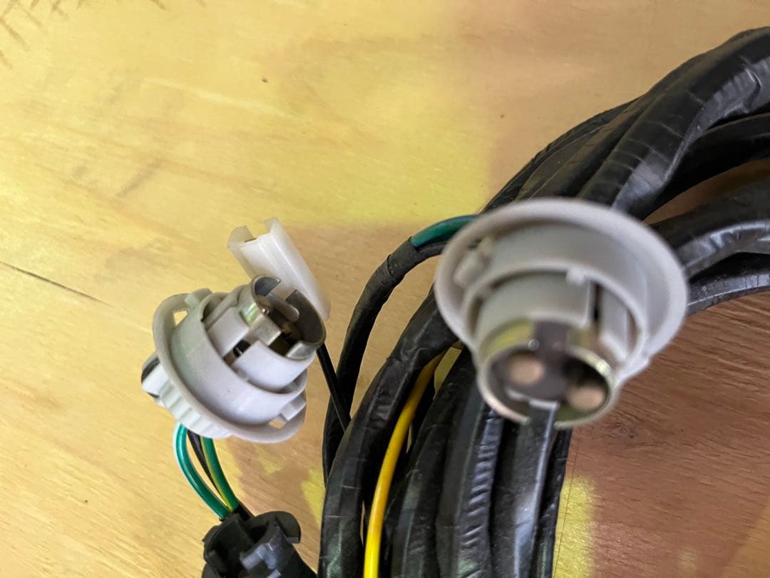 ハコスカ　リヤ配線