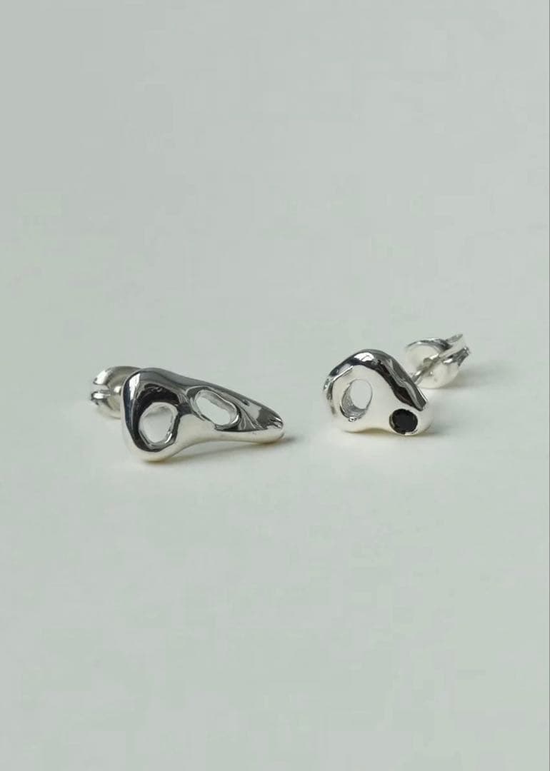 アクセサリー strong iris earrings