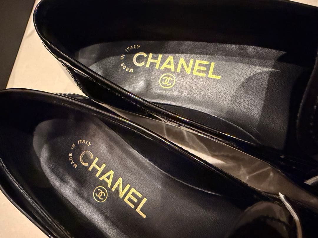 CHANEL エナメル　ブラック ローファー　37