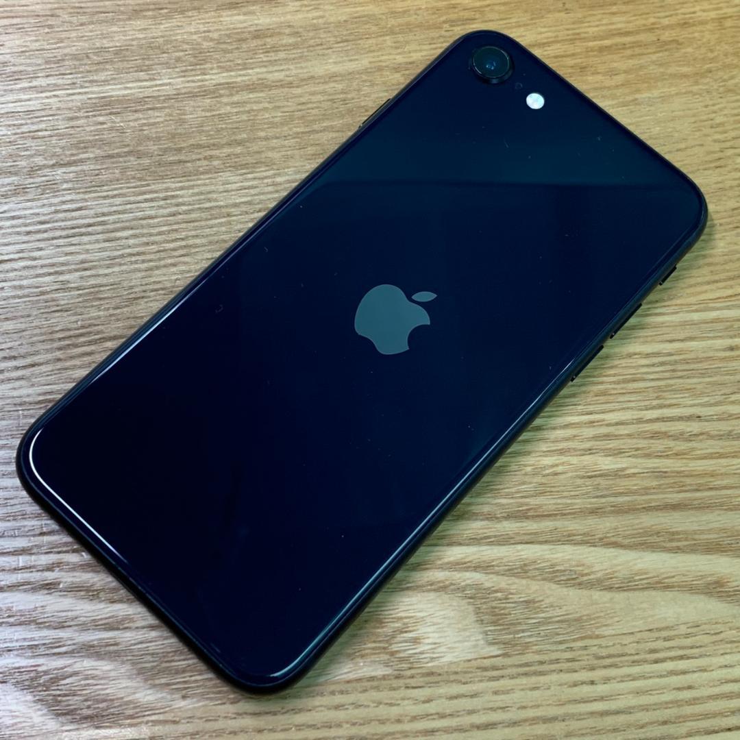 J8 SIMフリー iPhoneSE 第3世代 64GB おまけ付き