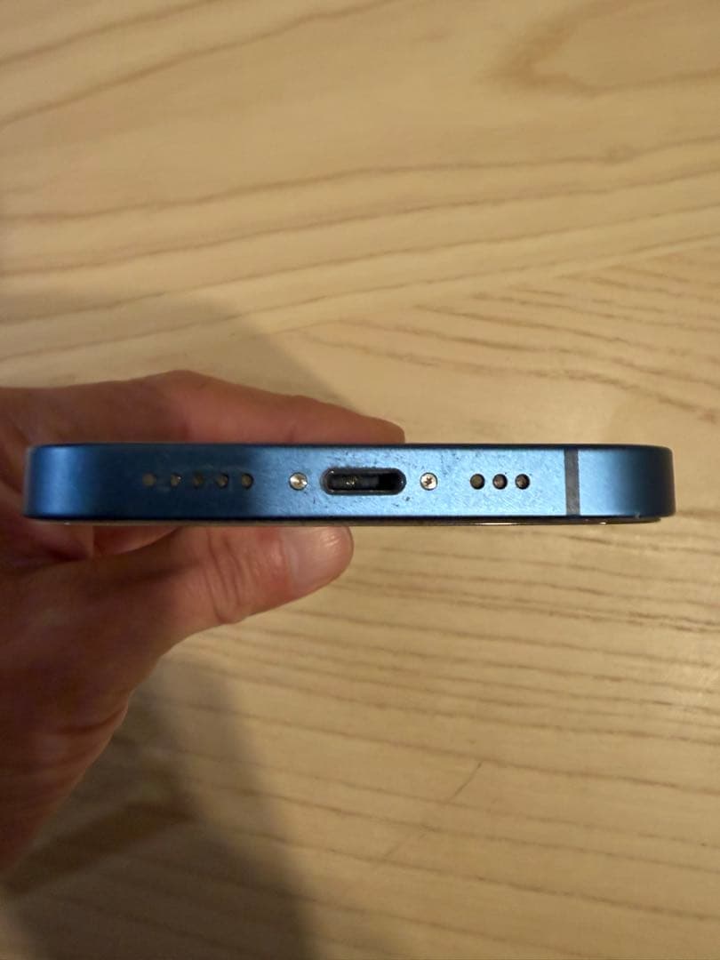 iPhone13 SIMフリー 128GB ブルー　箱、ケース、付属品あり