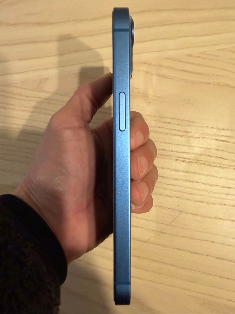 iPhone13 SIMフリー 128GB ブルー　箱、ケース、付属品あり